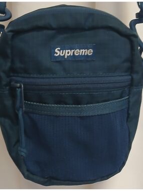 Supreme Men's Compact Crossbody Bag in Deep Blue Not Sure Of AUTHENTICATION